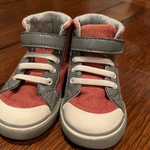 Toddler boys See Kai Run Sneakers size 6